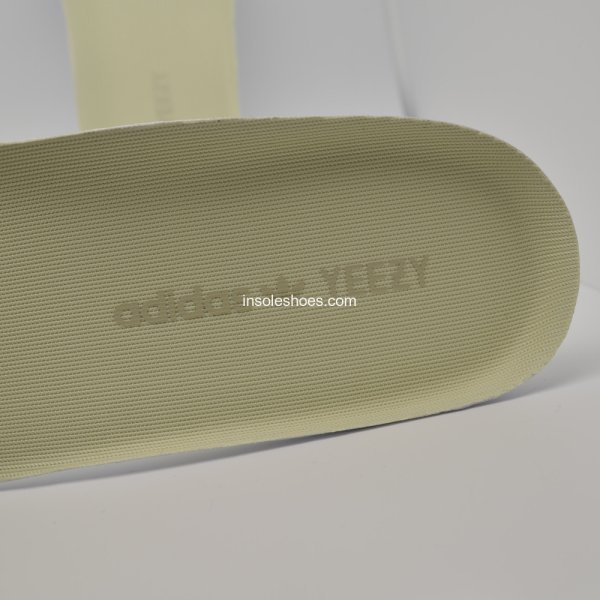 Yeezy Boost 350 Sneakers Frozen Yellow Insoles